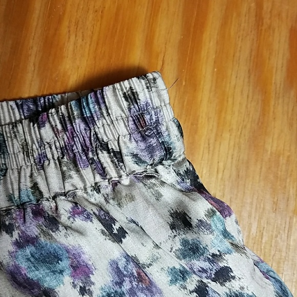 Zara basic silky shorts elastic waist, lace trim - Picture 6 of 8